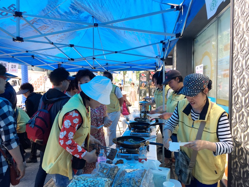 불우이웃돕기 바자회(2)_up.jpg