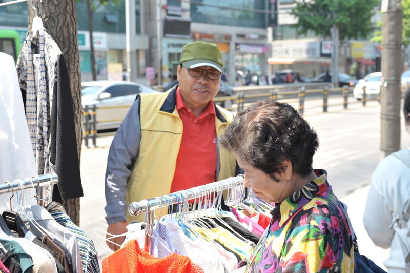 15불우이웃돕기02.jpg